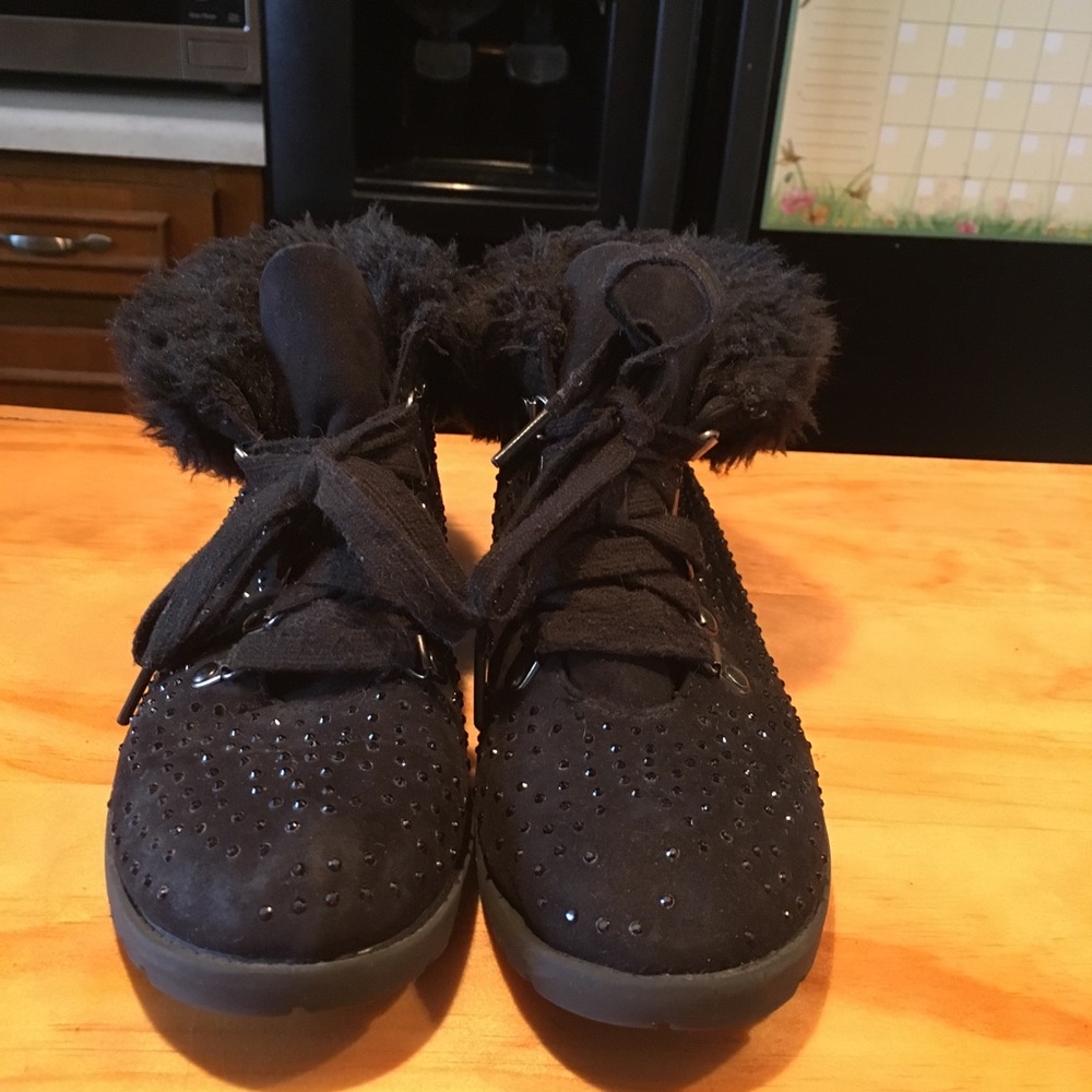 Justice black sequins w/faux fur ankle boots